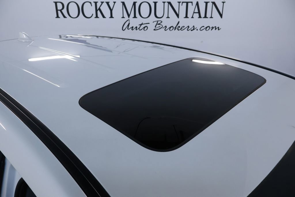 Used 2018 Acura MDX w/ Technology & Entertainment image 12