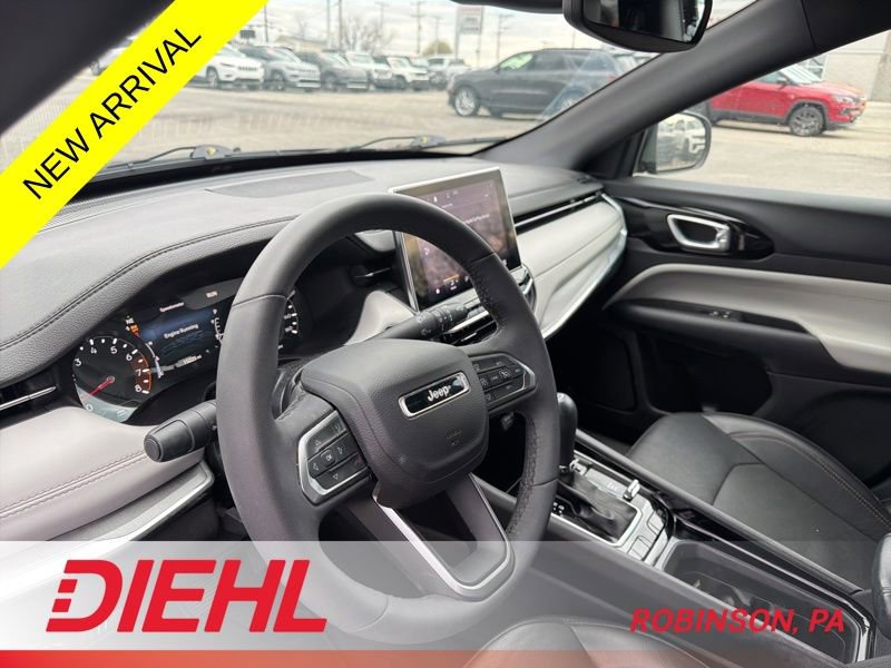Used 2023 Jeep Compass Limited image 13