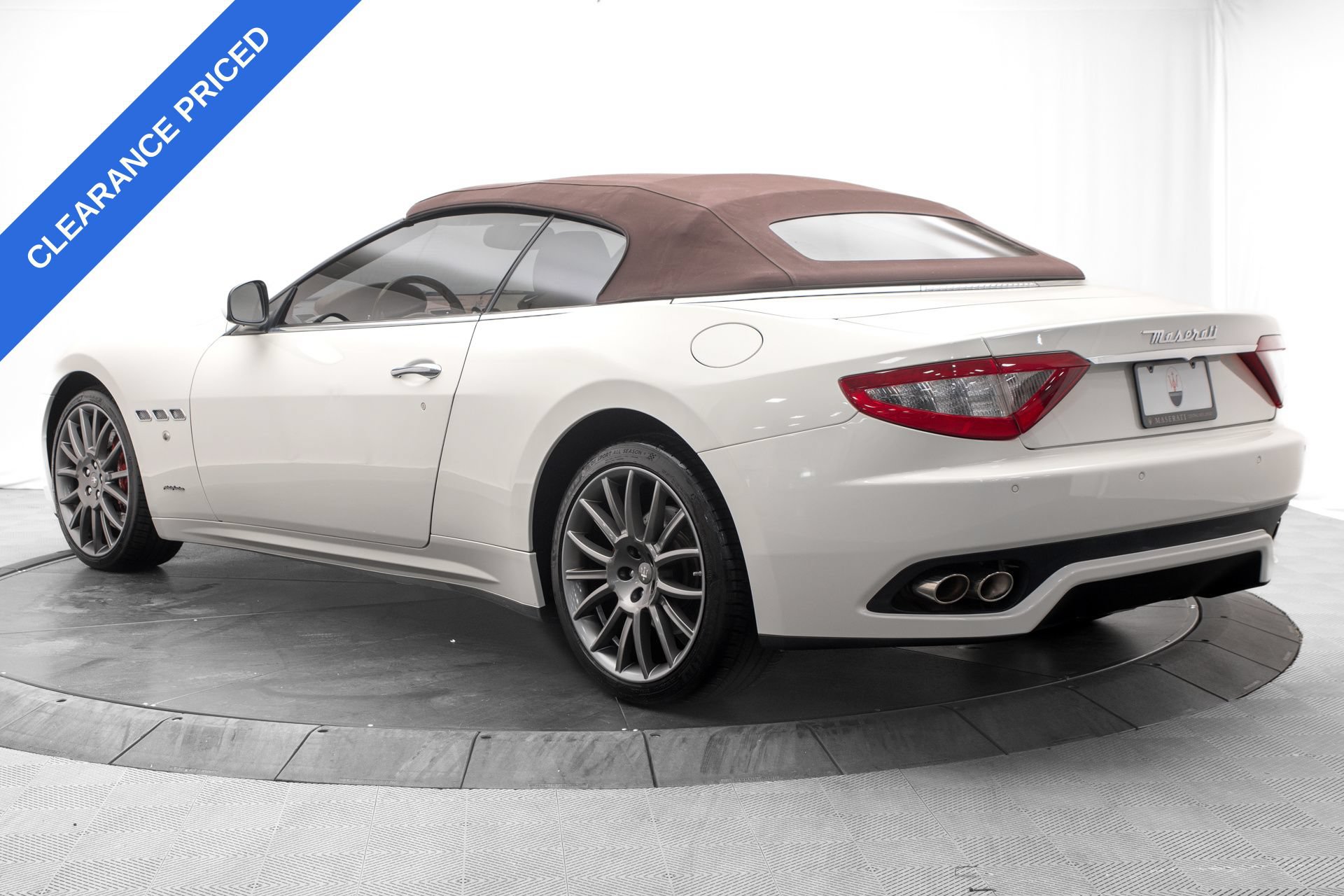Used 2013 Maserati GranTurismo Convertible RWD image 13
