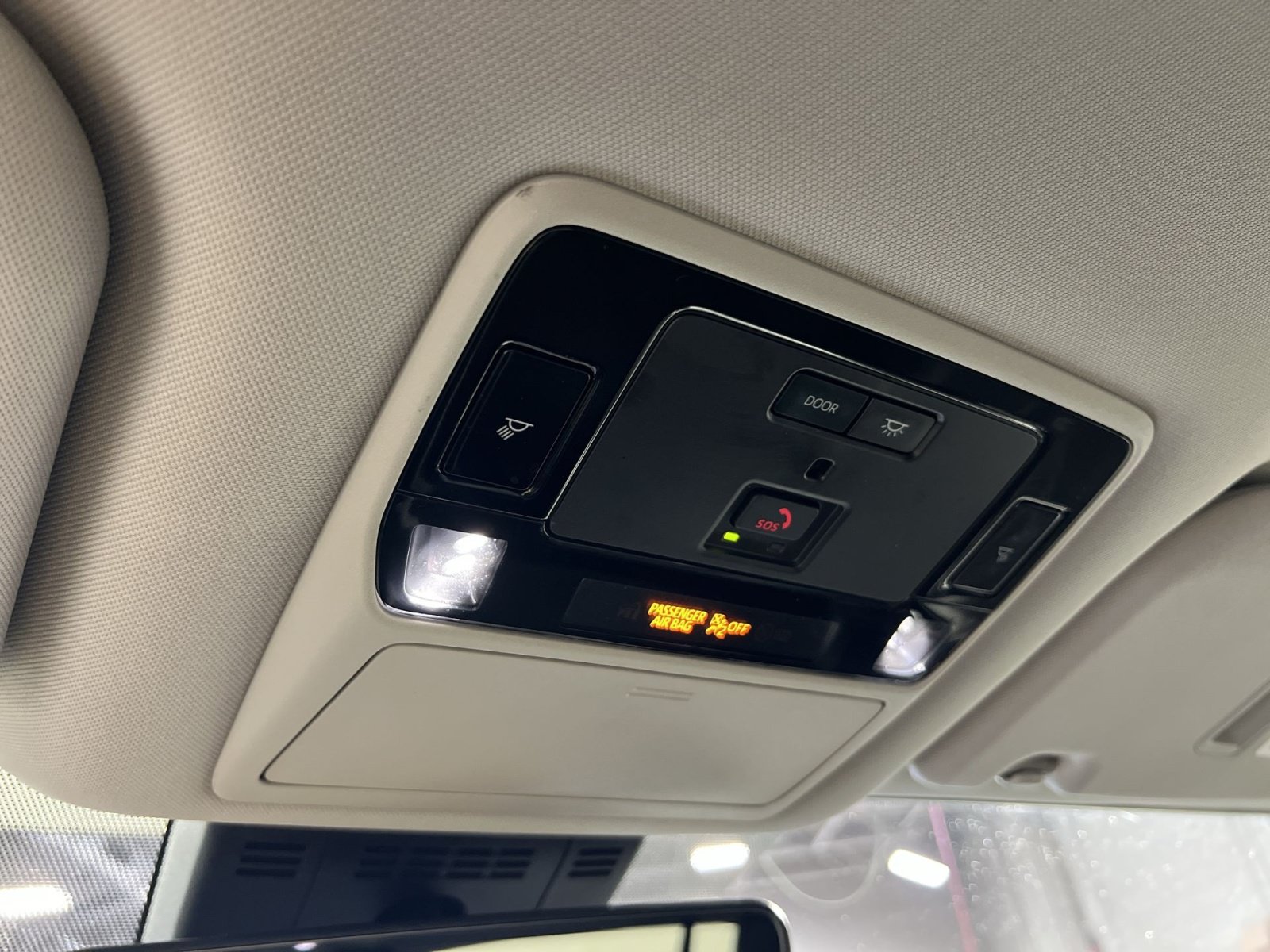 Used 2025 Toyota Grand Highlander AWD image 32