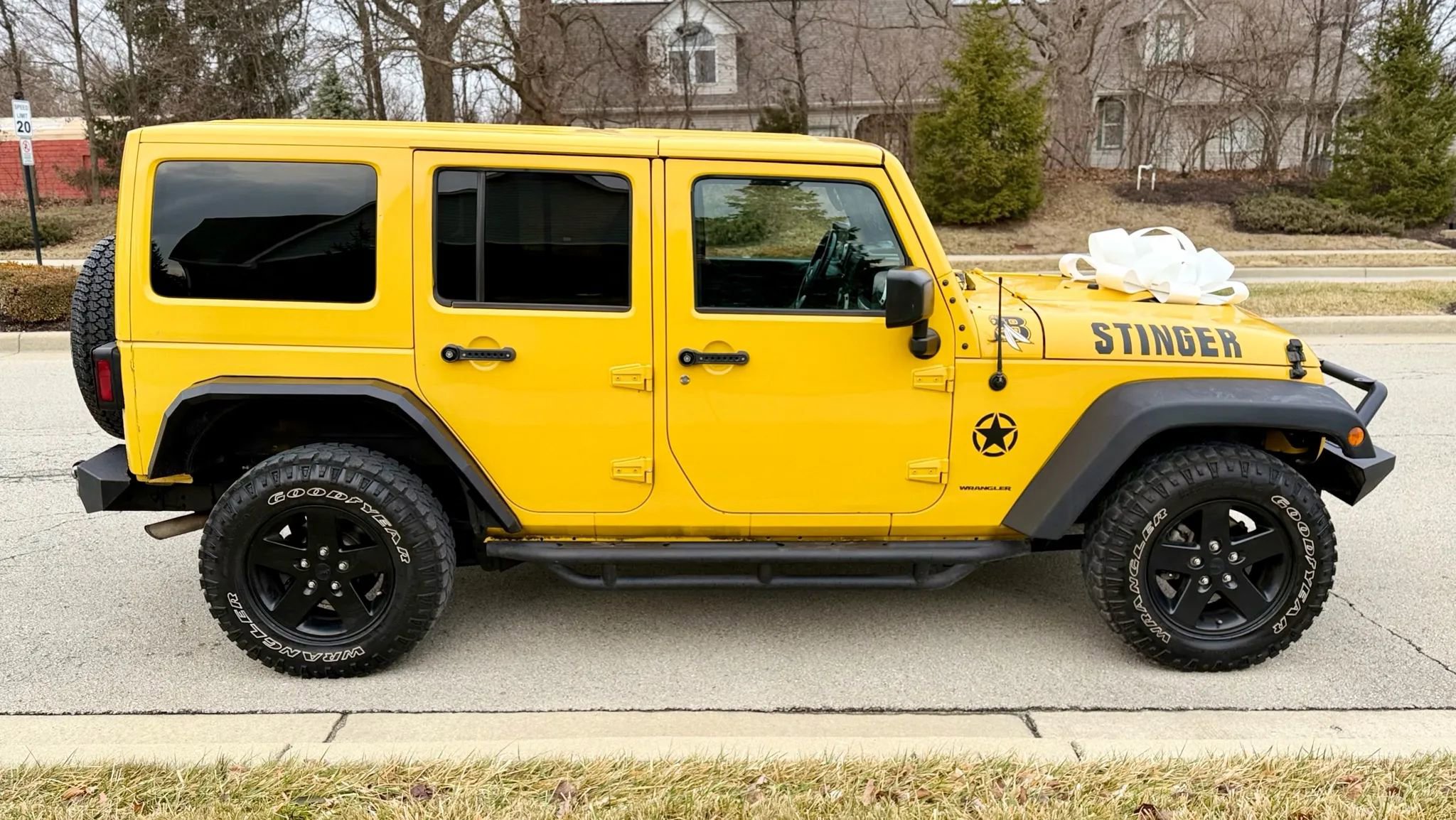 Used 2015 Jeep Wrangler Unlimited Sahara image 4