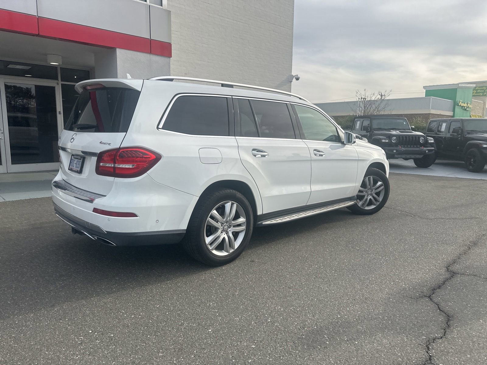 Used 2017 Mercedes-Benz GLS 450 4MATIC image 16