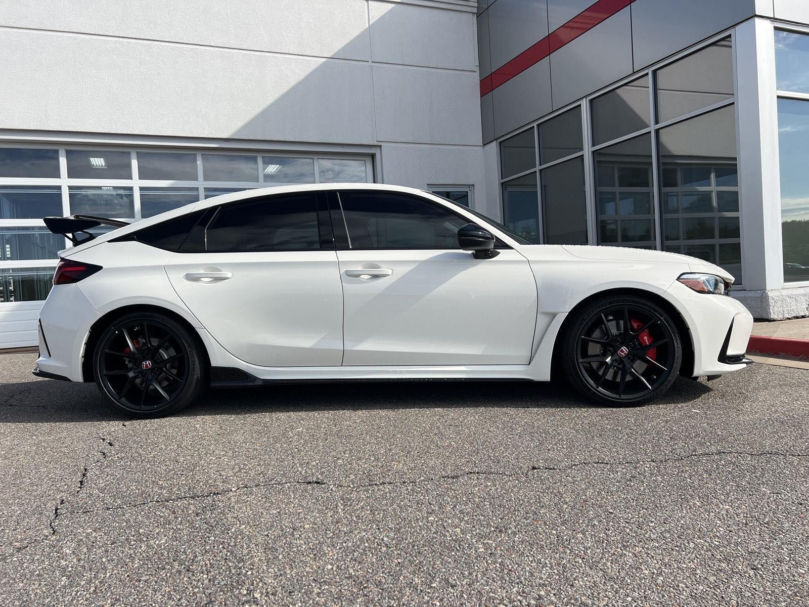 Used 2025 Honda Civic Type R image 13