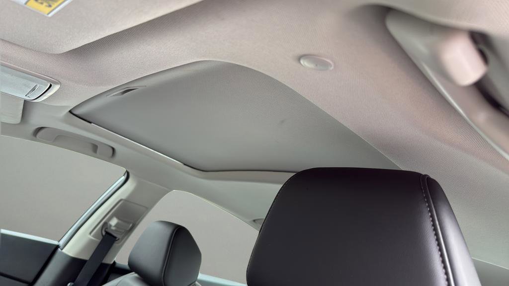 Used 2025 Honda Accord EX-L image 12
