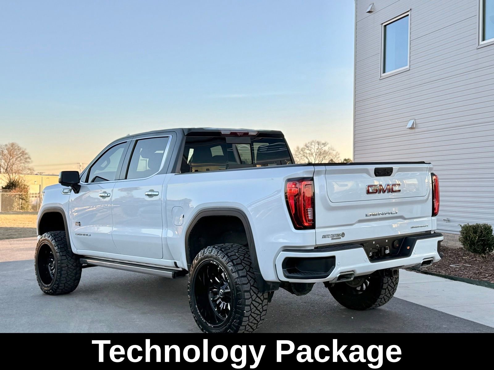 Used 2023 GMC Sierra 1500 Denali image 8