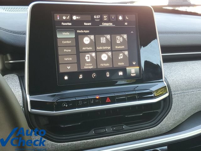 Used 2025 Jeep Compass Latitude AWD/4WD image 23