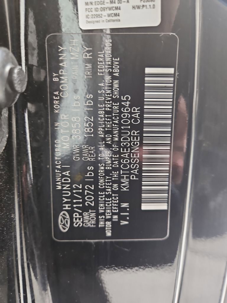 Used 2013 Hyundai Veloster Turbo w/ Ultimate Pkg image 30