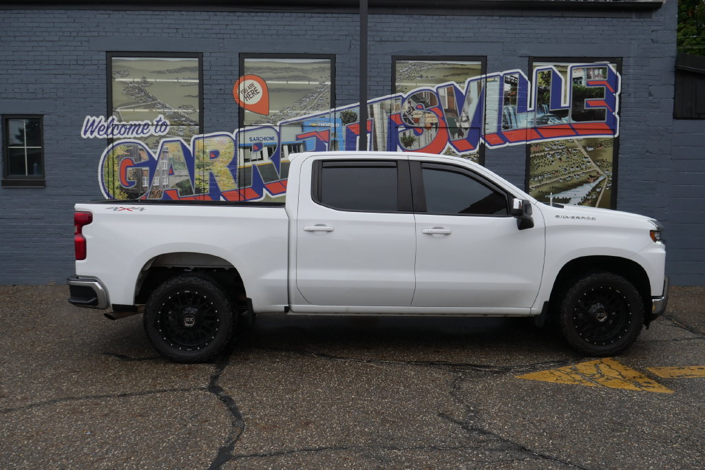 Used 2021 Chevrolet Silverado 1500 LT AWD/4WD image 14