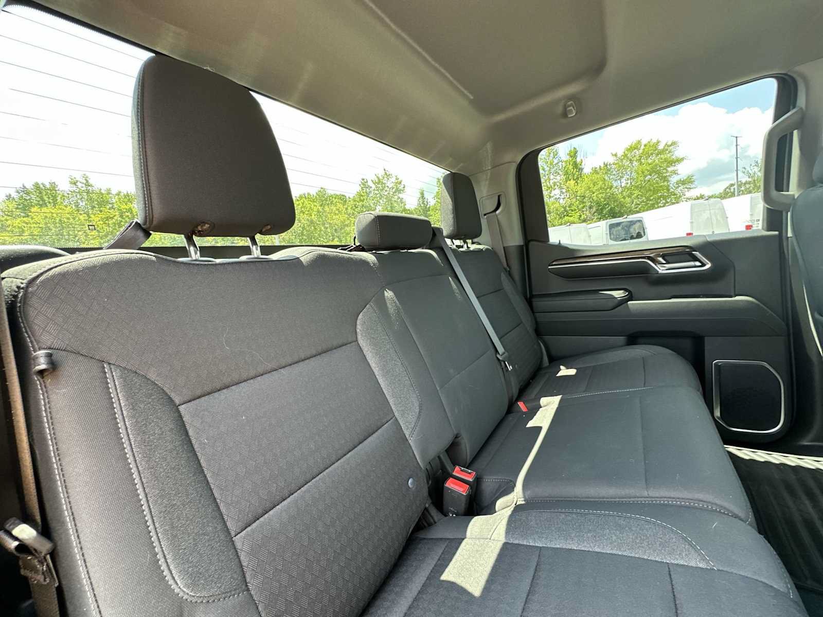 Used 2023 Chevrolet Silverado 1500 LT AWD/4WD image 22