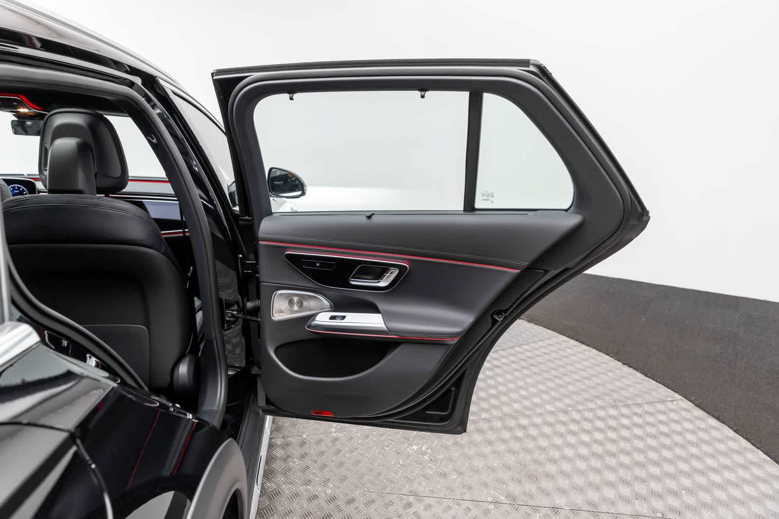 Used 2026 Mercedes-Benz E 450 4MATIC All-Terrain Wagon image 39