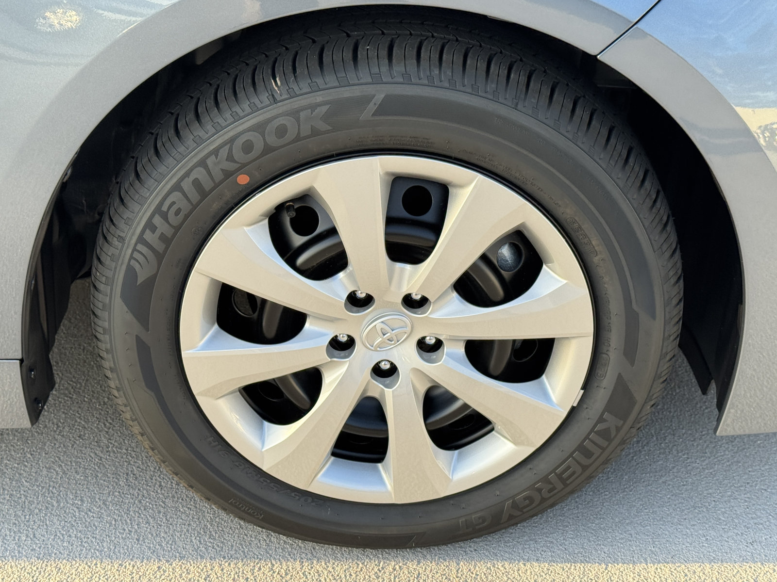 New 2027 Toyota Corolla LE FWD image 15