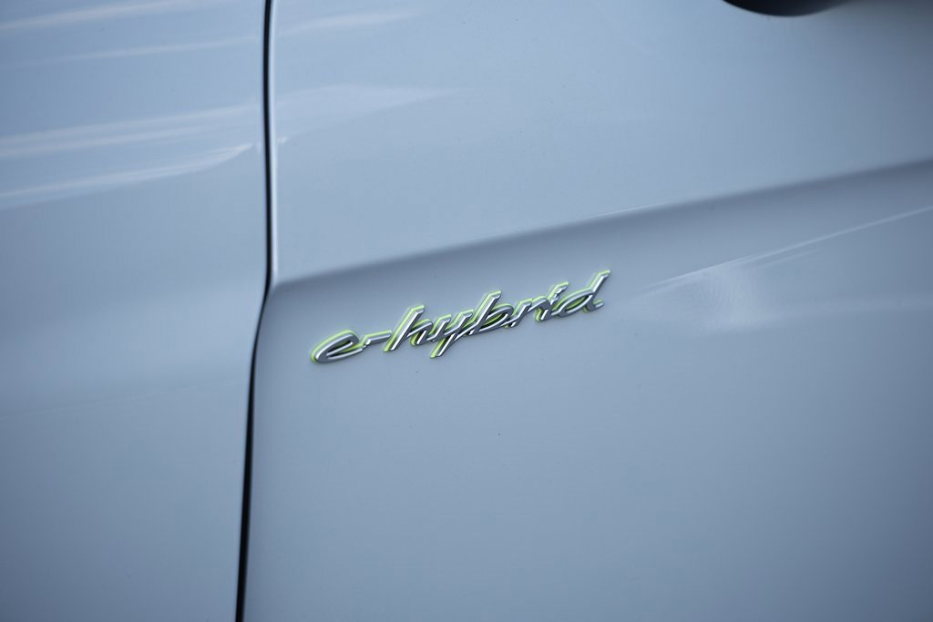 New 2026 Porsche Panamera 4 image 13