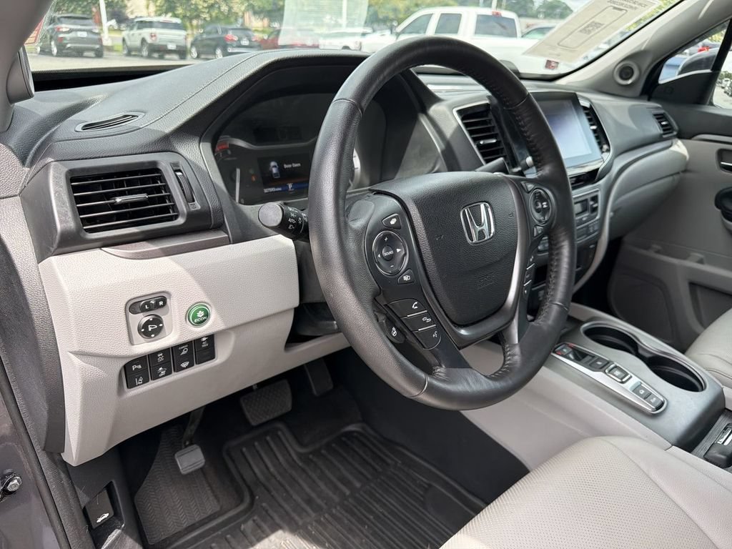 Used 2023 Honda Ridgeline RTL-E image 12