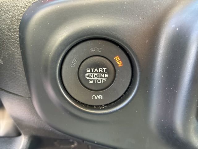 Used 2022 Jeep Wrangler Unlimited Rubicon w/ Cold Weather Group image 40