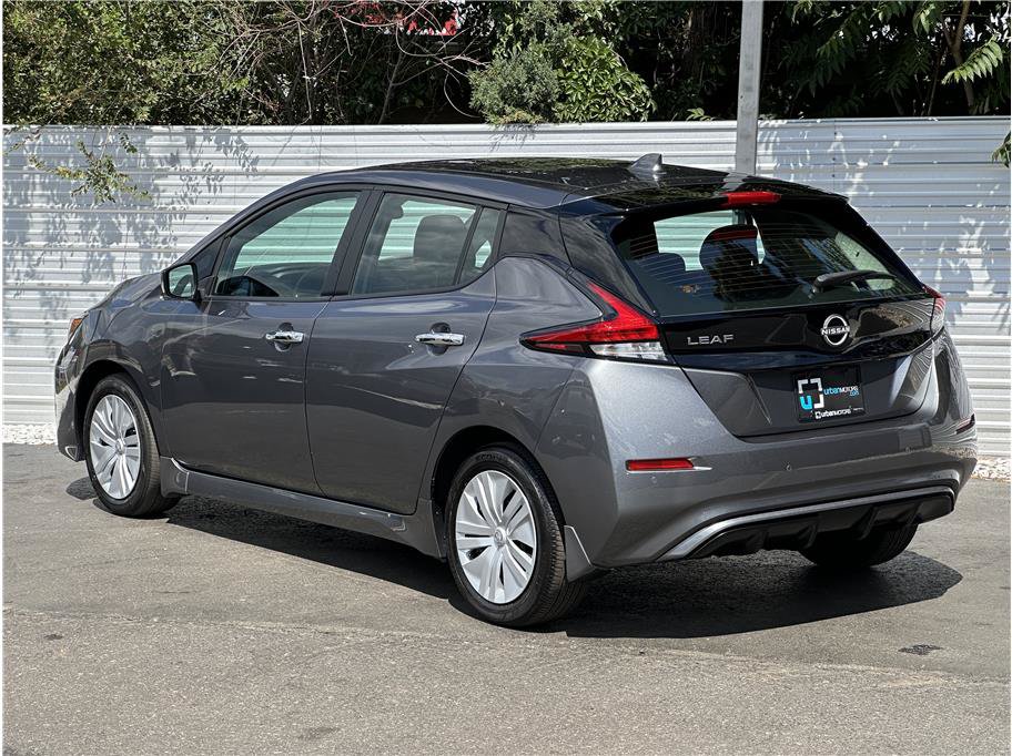 Used 2025 Nissan Leaf S FWD image 12