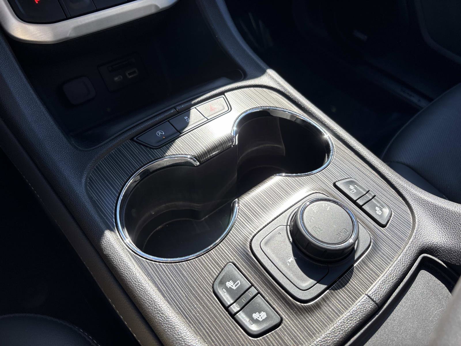 Certified 2023 GMC Acadia SLT image 23