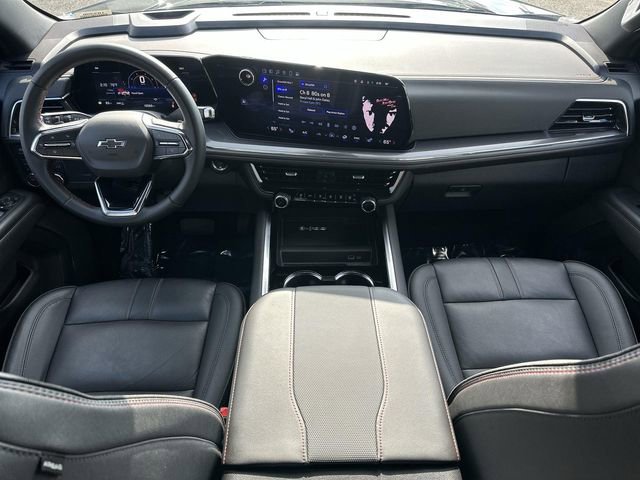 Used 2025 Chevrolet Suburban RST image 19