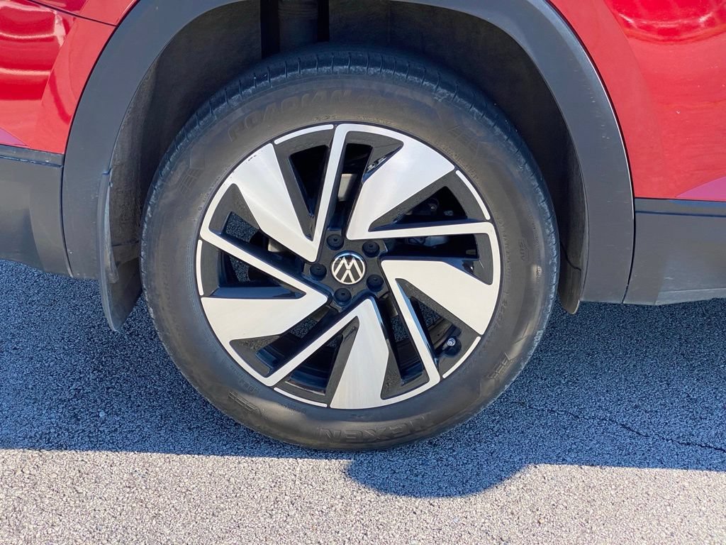 Used 2024 Volkswagen Atlas SE FWD image 14