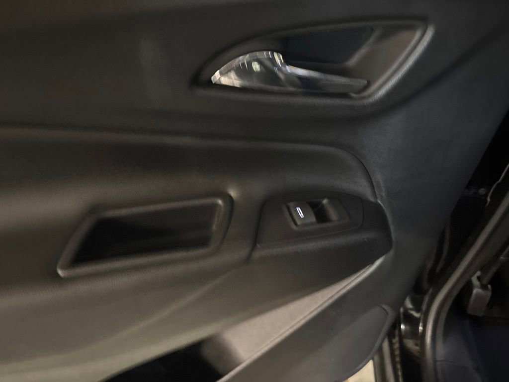Used 2019 Chevrolet Equinox LT AWD/4WD image 19