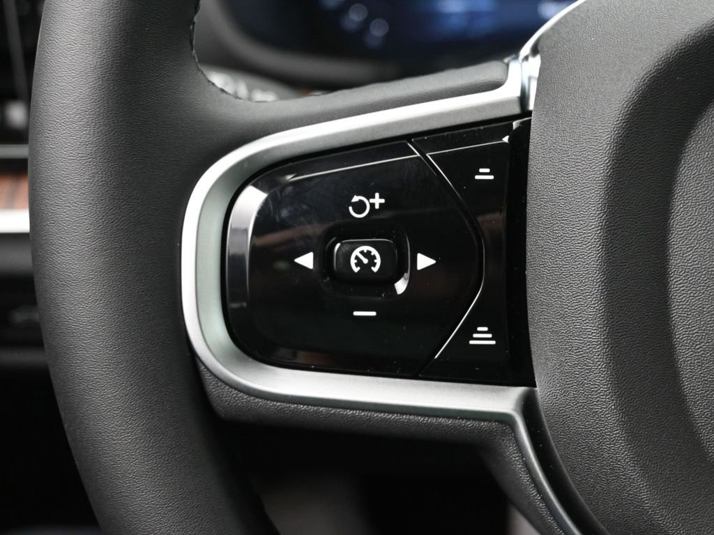 New 2026 Volvo V60 B5 Cross Country Plus w/ Climate Package image 11