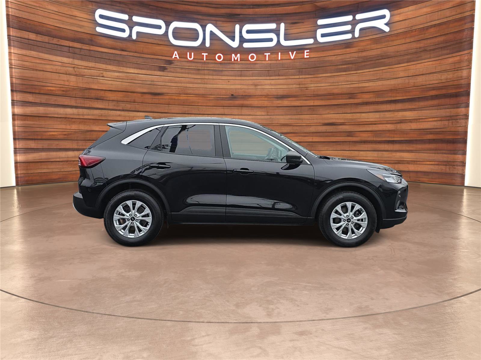 Used 2023 Ford Escape Active image 8