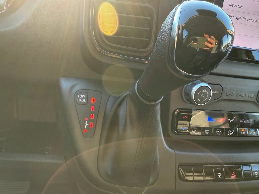 New 2026 RAM ProMaster 2500 w/ Convenience Group image 24