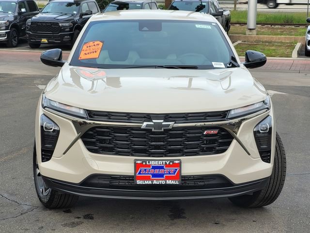 New 2026 Chevrolet Trax RS w/ Driver Confidence Package image 2