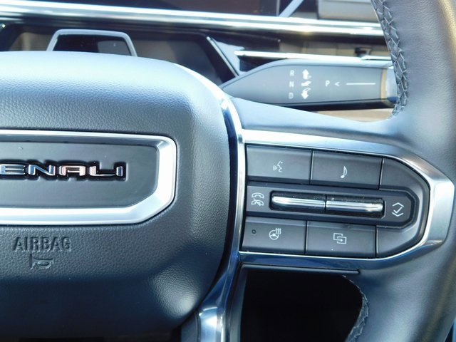 Used 2025 GMC Sierra EV Denali image 33