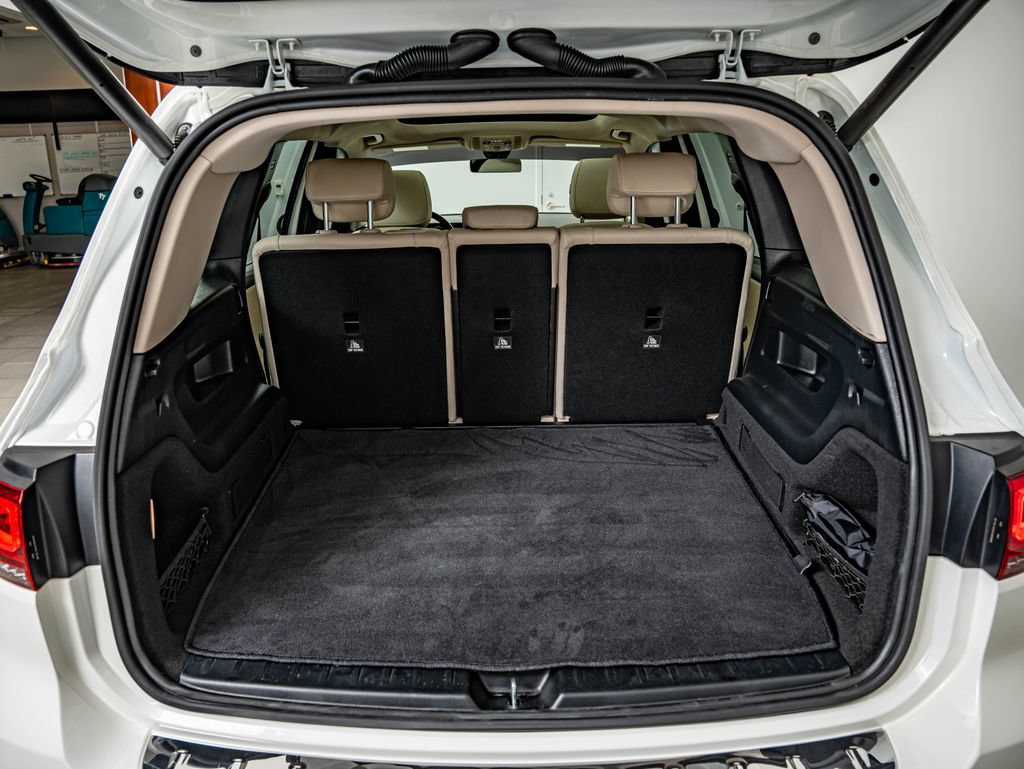 Used 2023 Mercedes-Benz GLB 250 4MATIC image 39