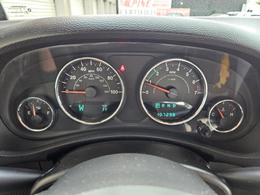 Used 2014 Jeep Wrangler Unlimited Sahara w/ Dual Top Group image 5