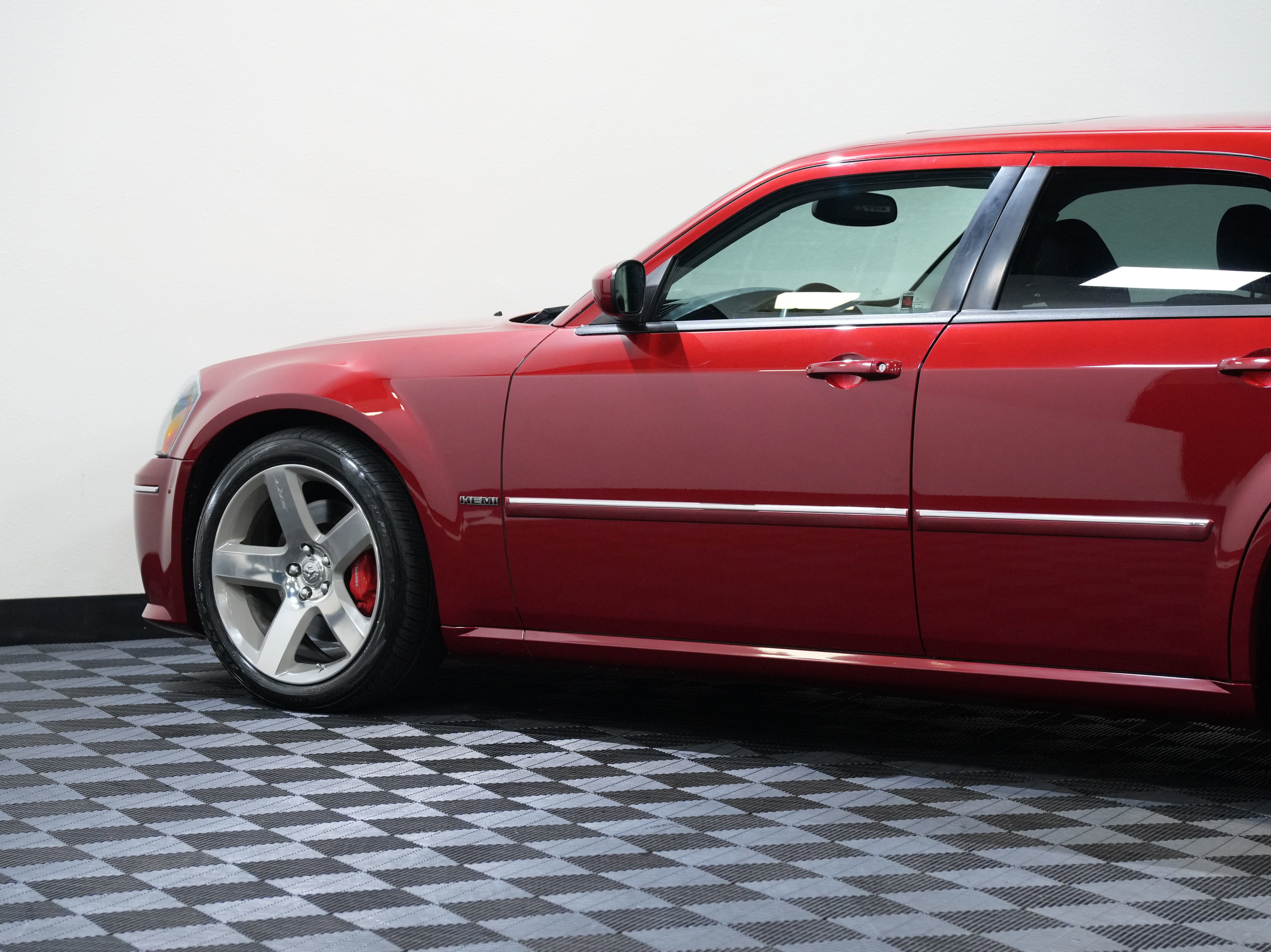 Used 2006 Dodge Magnum SRT8 w/ SRT Option Group III RWD image 20