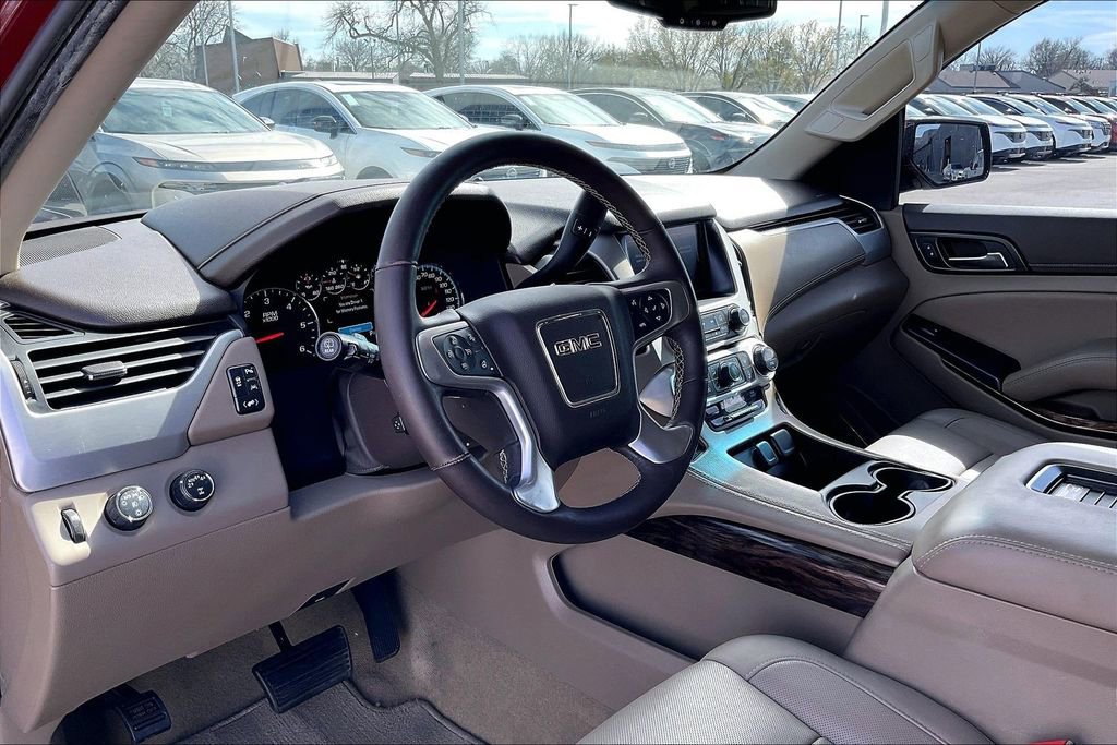 Used 2017 GMC Yukon XL SLT w/ Premium Edition image 18