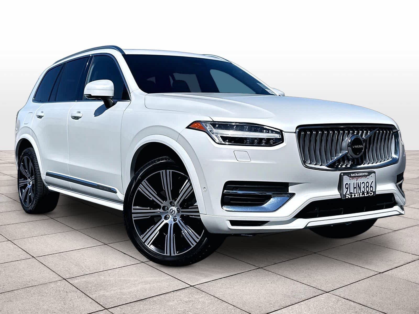 Used 2024 Volvo XC90 T8 Ultimate w/ Lounge Package AWD/4WD image 2