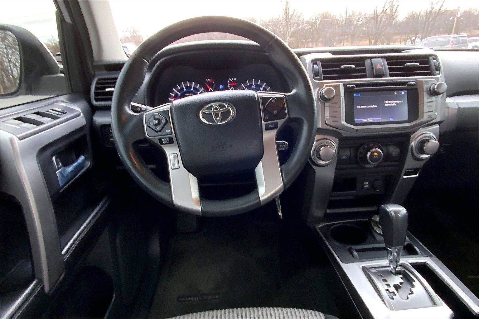 Used 2016 Toyota 4Runner SR5 image 5
