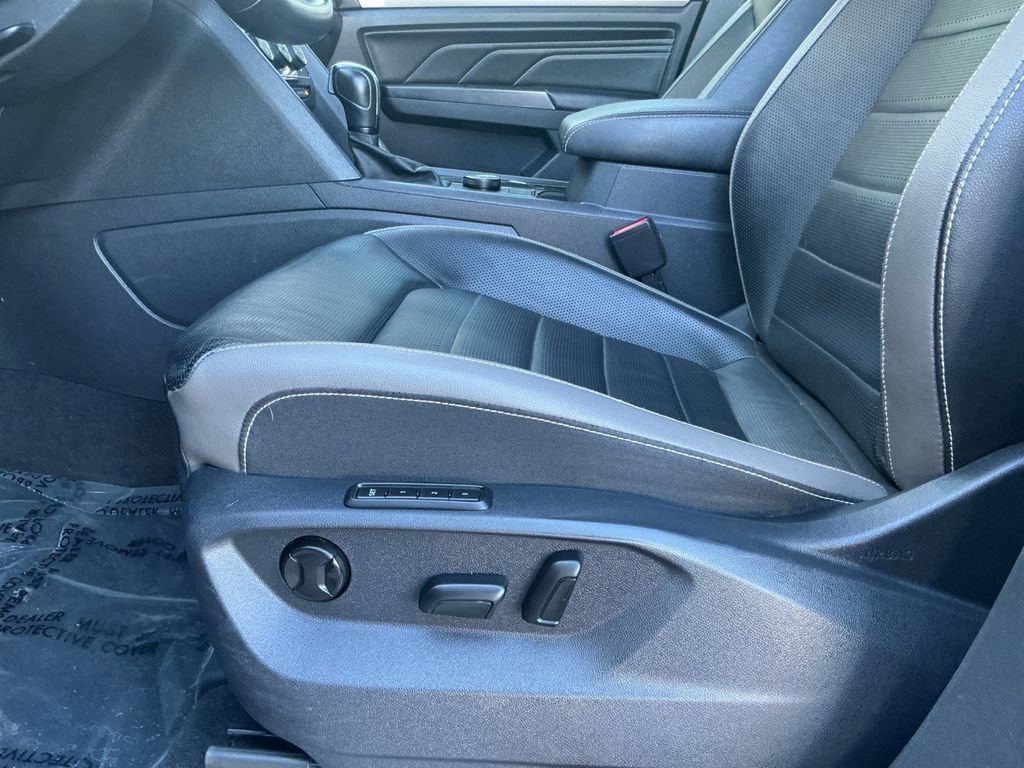 Used 2020 Volkswagen Atlas Cross Sport SEL Premium image 24