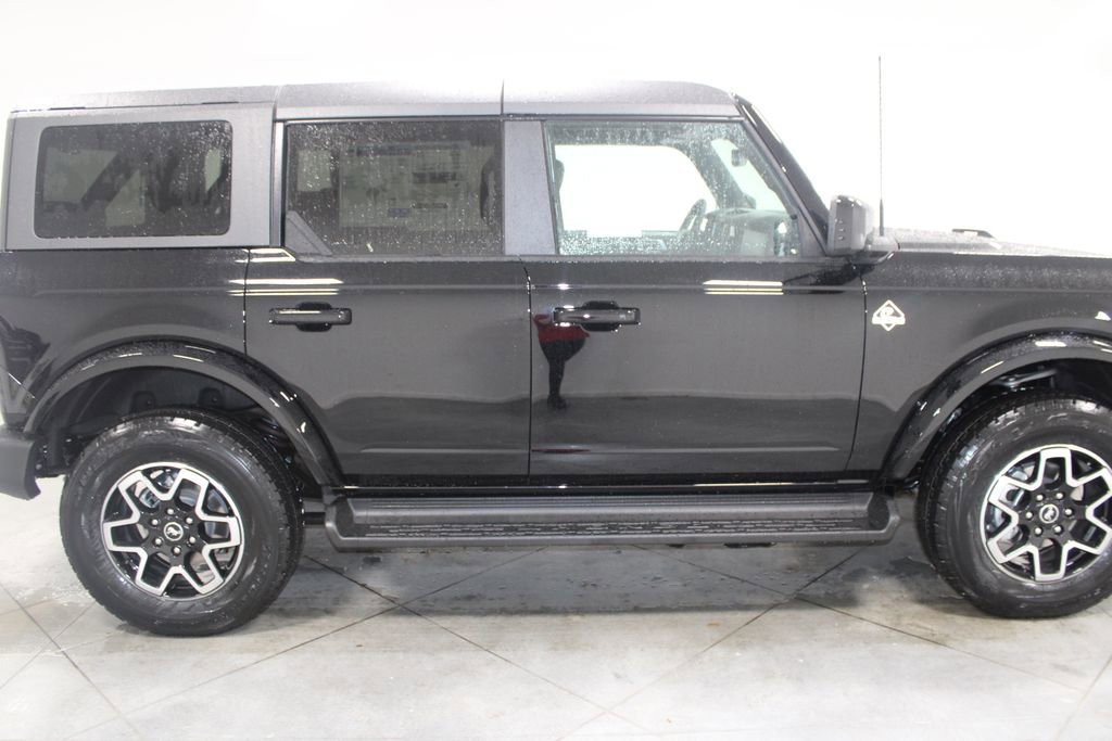 New 2025 Ford Bronco Outer Banks image 10