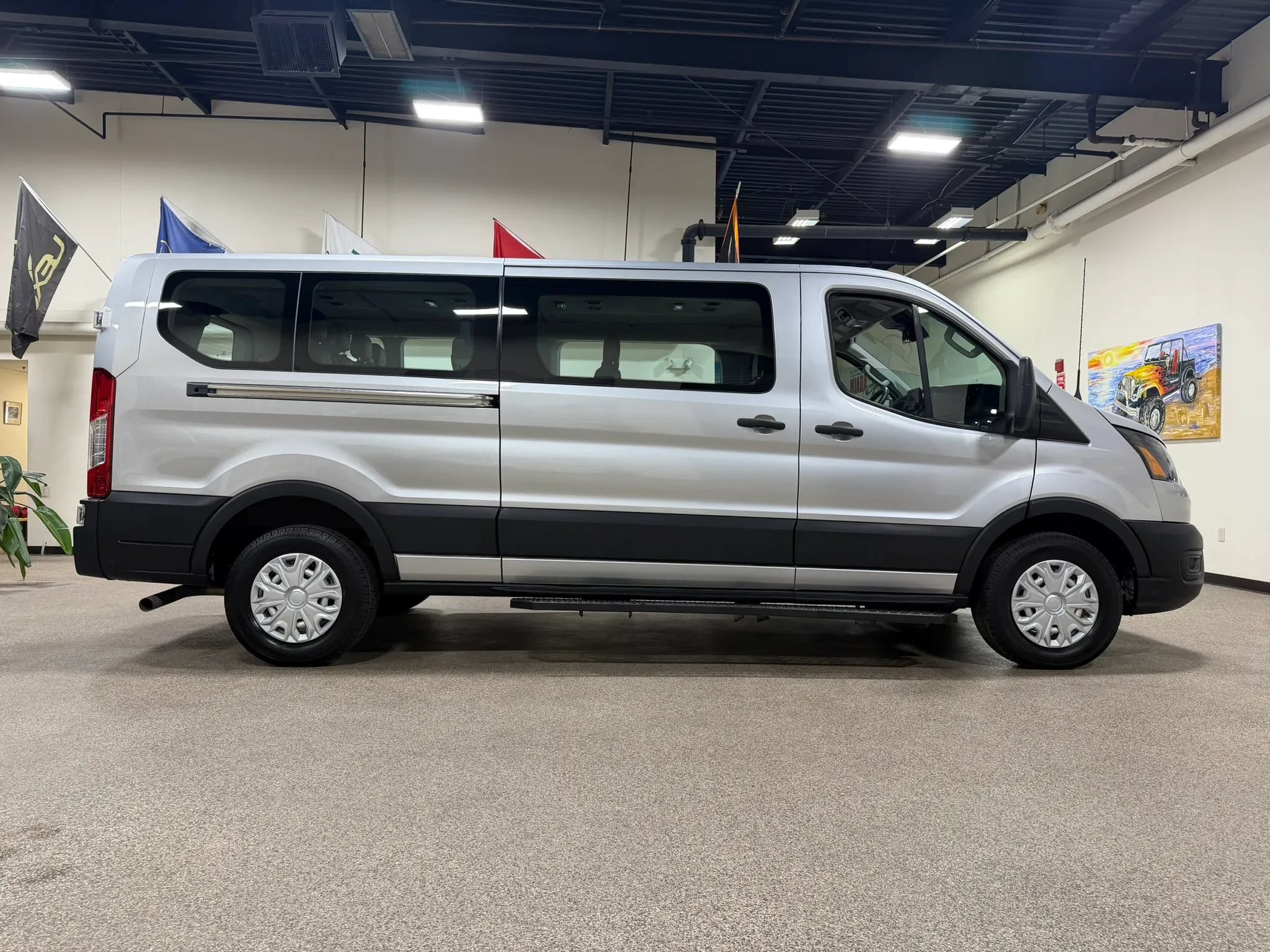 Used 2022 Ford Transit 350 XL RWD image 6