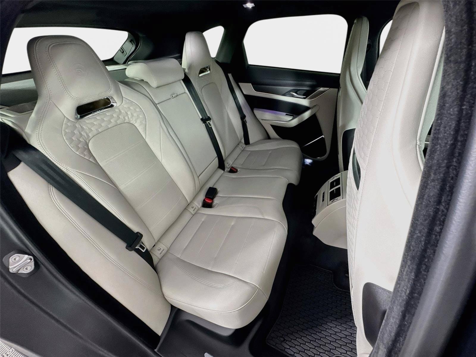 New 2026 Jaguar F-PACE SVR AWD/4WD image 29