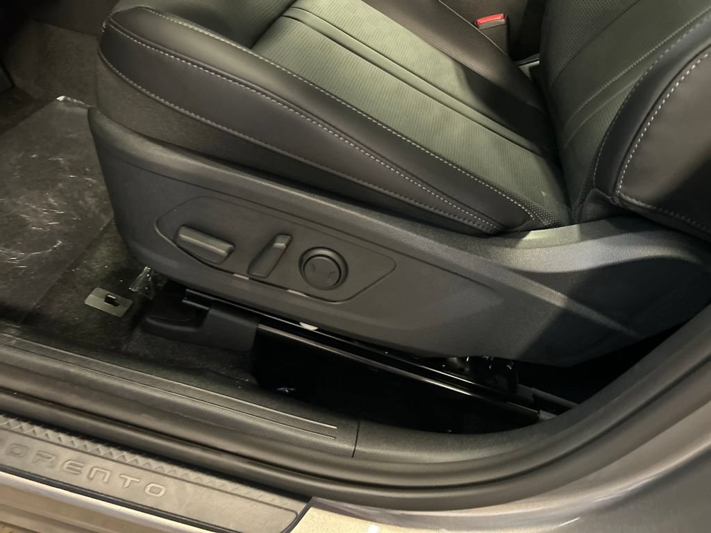 New 2026 Kia Sorento EX FWD image 14