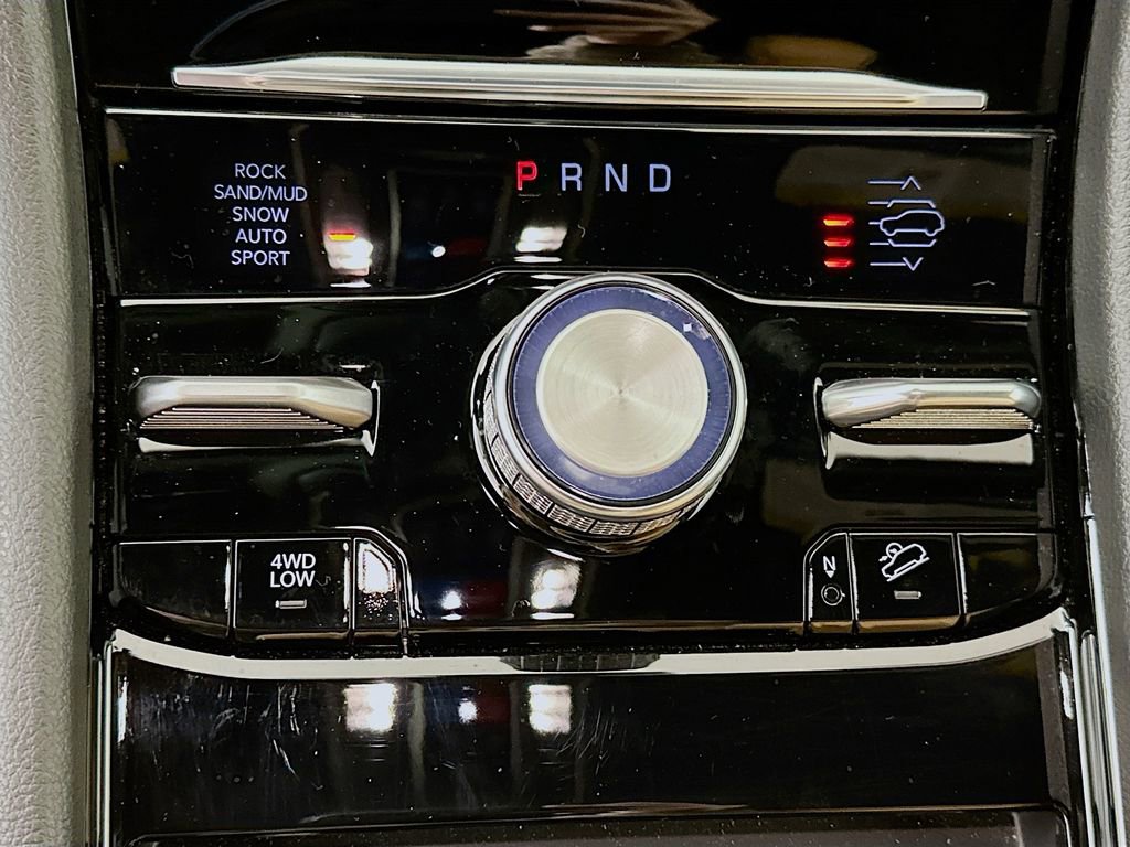 Certified 2025 Jeep Grand Cherokee L Summit w/ Obsidian Package image 27