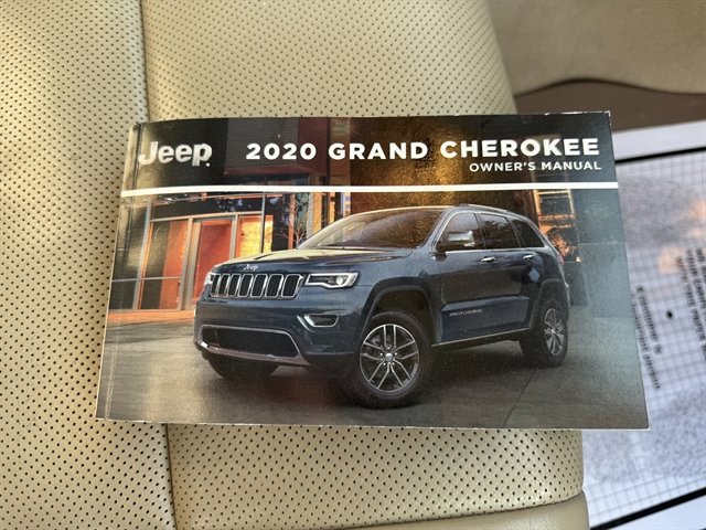 Used 2020 Jeep Grand Cherokee Overland image 52