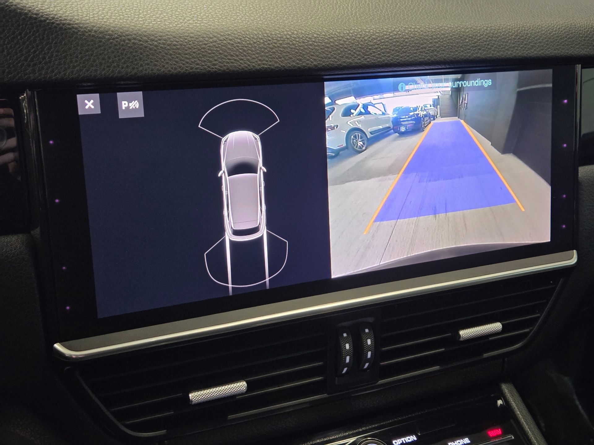 Certified 2020 Porsche Cayenne AWD/4WD image 24