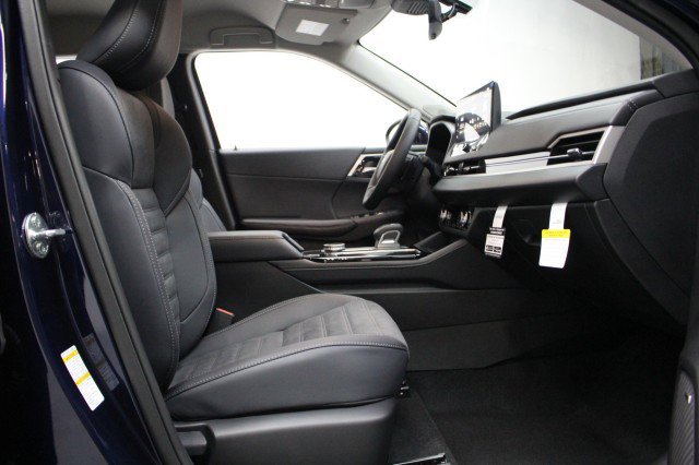 New 2026 Mitsubishi Outlander SE image 18