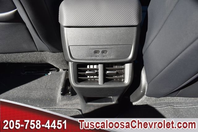 New 2026 Chevrolet Equinox LT w/ Convenience Package II FWD image 18