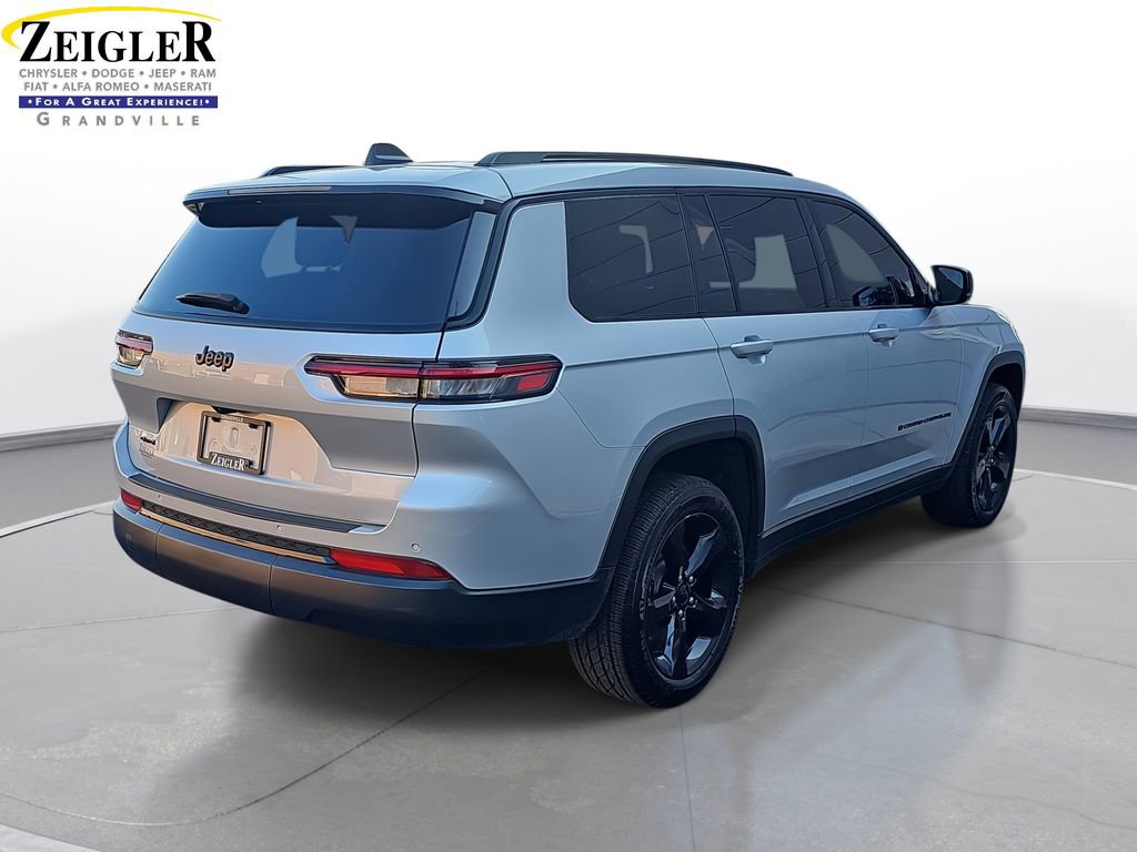 Certified 2023 Jeep Grand Cherokee L Laredo image 5