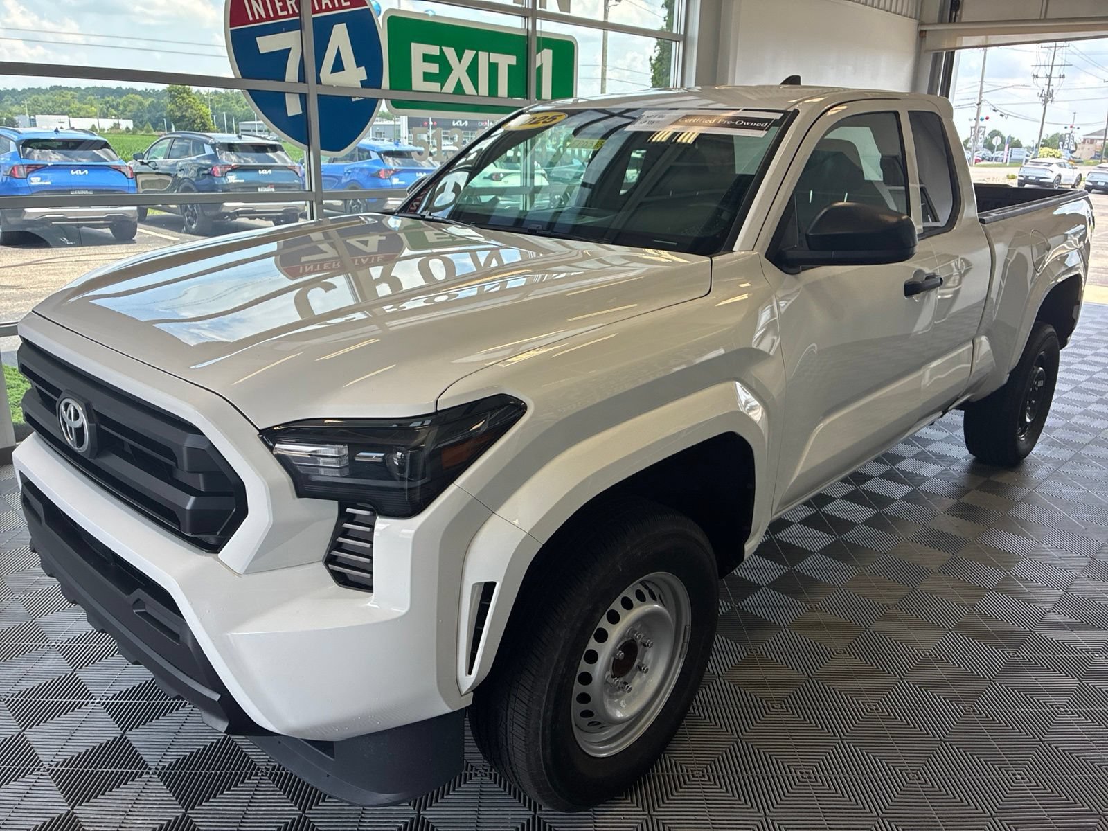 Used 2025 Toyota Tacoma SR RWD image 3