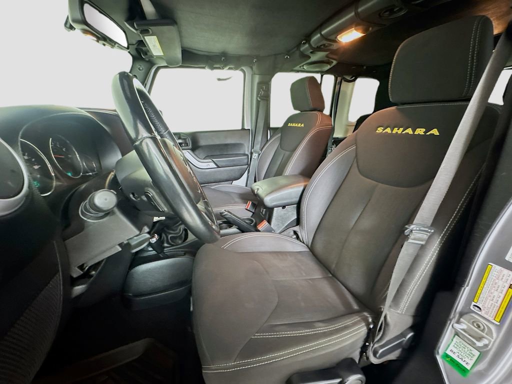 Used 2013 Jeep Wrangler Unlimited Sahara w/ Connectivity Group image 11
