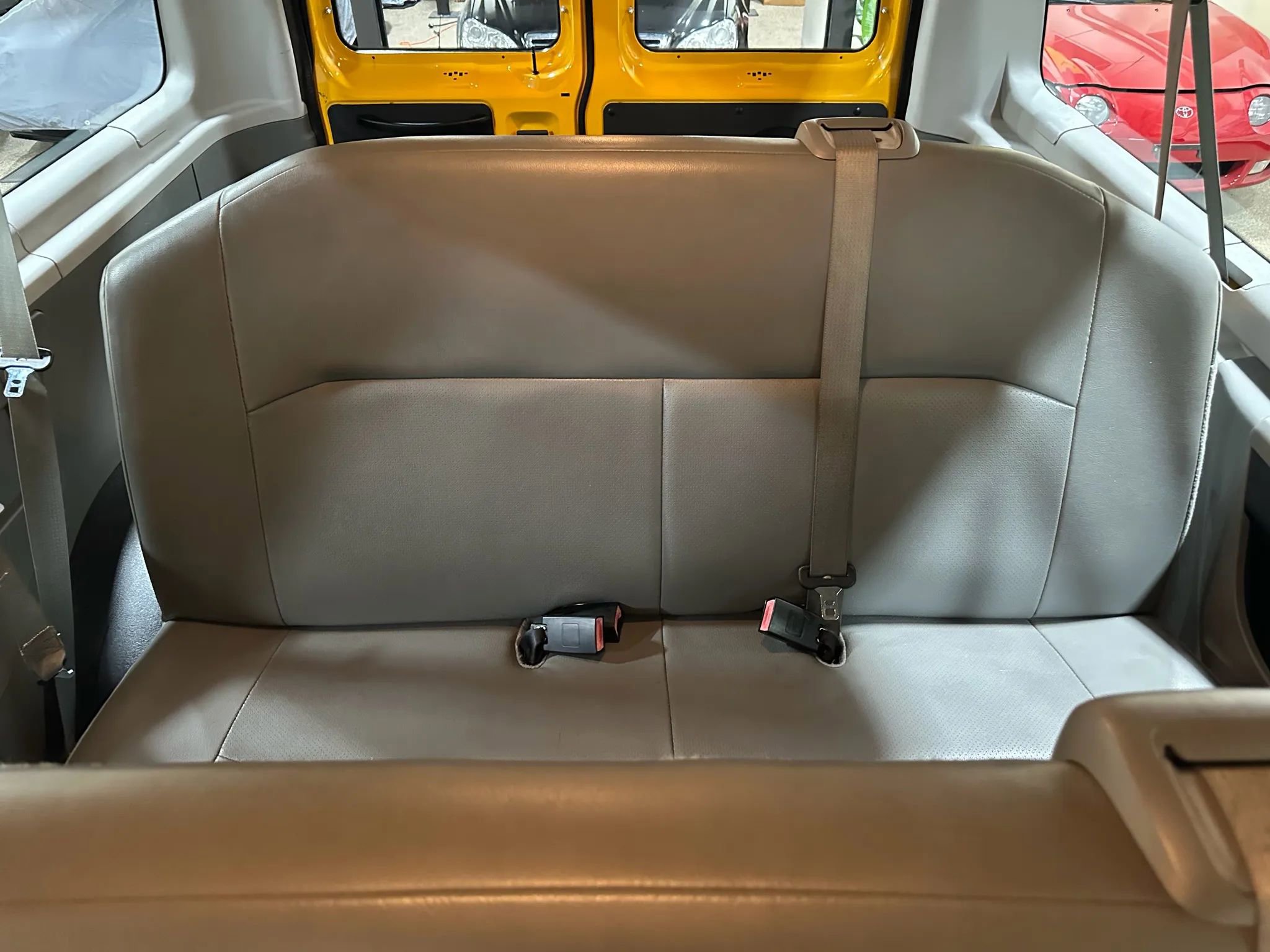 Used 2011 Ford E-150 and Econoline 150 Wagon image 51