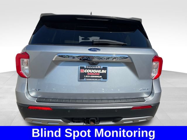 Used 2024 Ford Explorer XLT w/ Equipment Group 202A AWD/4WD image 4