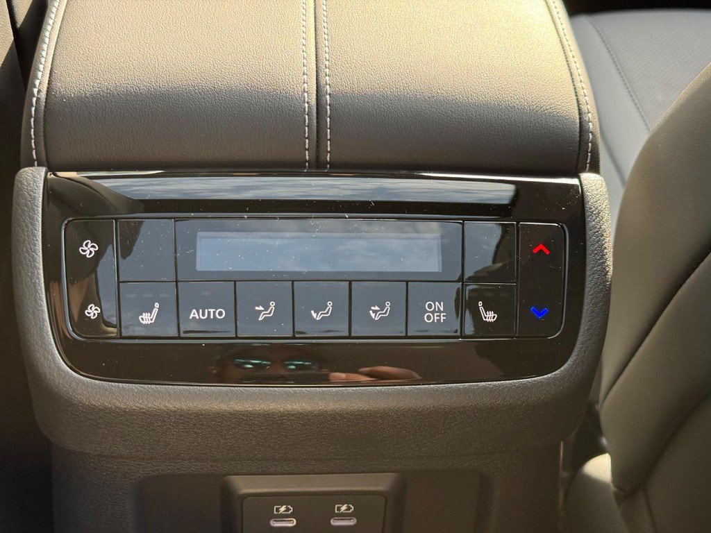 New 2027 INFINITI QX60 Luxe FWD image 10